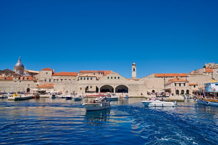 Adriana-boat-tours-24-2048x1365