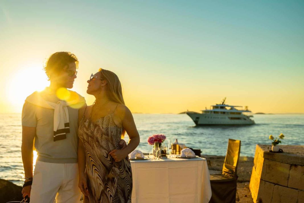 12. RIVA Sunset dinner