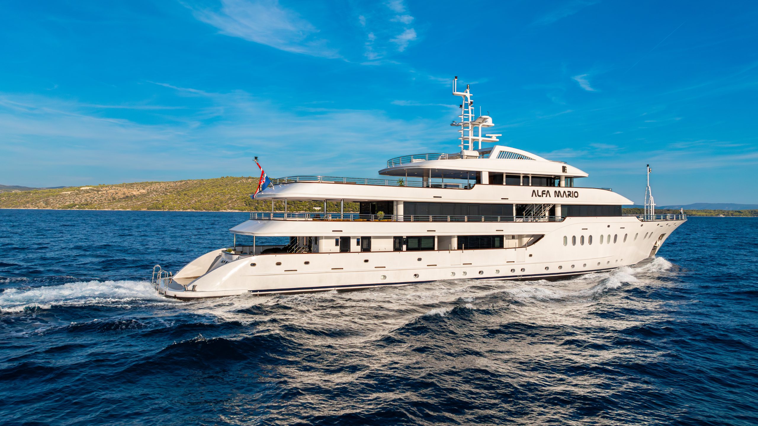 Alfa Mario Superyacht — photo 3