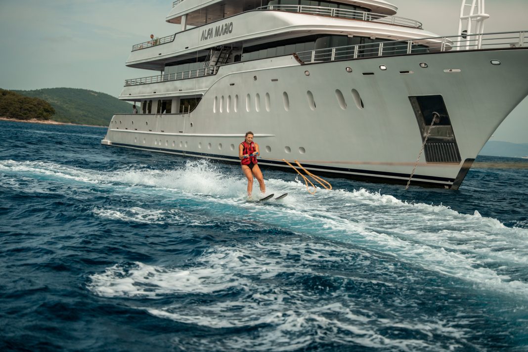 20. ALFA MARIO Water toys