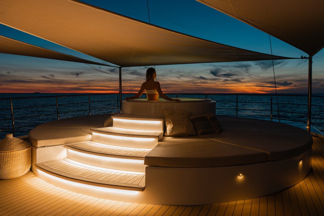 31. BELLEZZA Jacuzzi