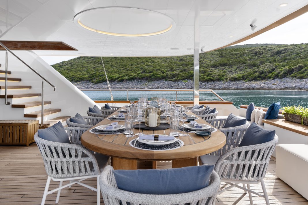 36. MAXITA Al fresco dinning - Main deck Aft
