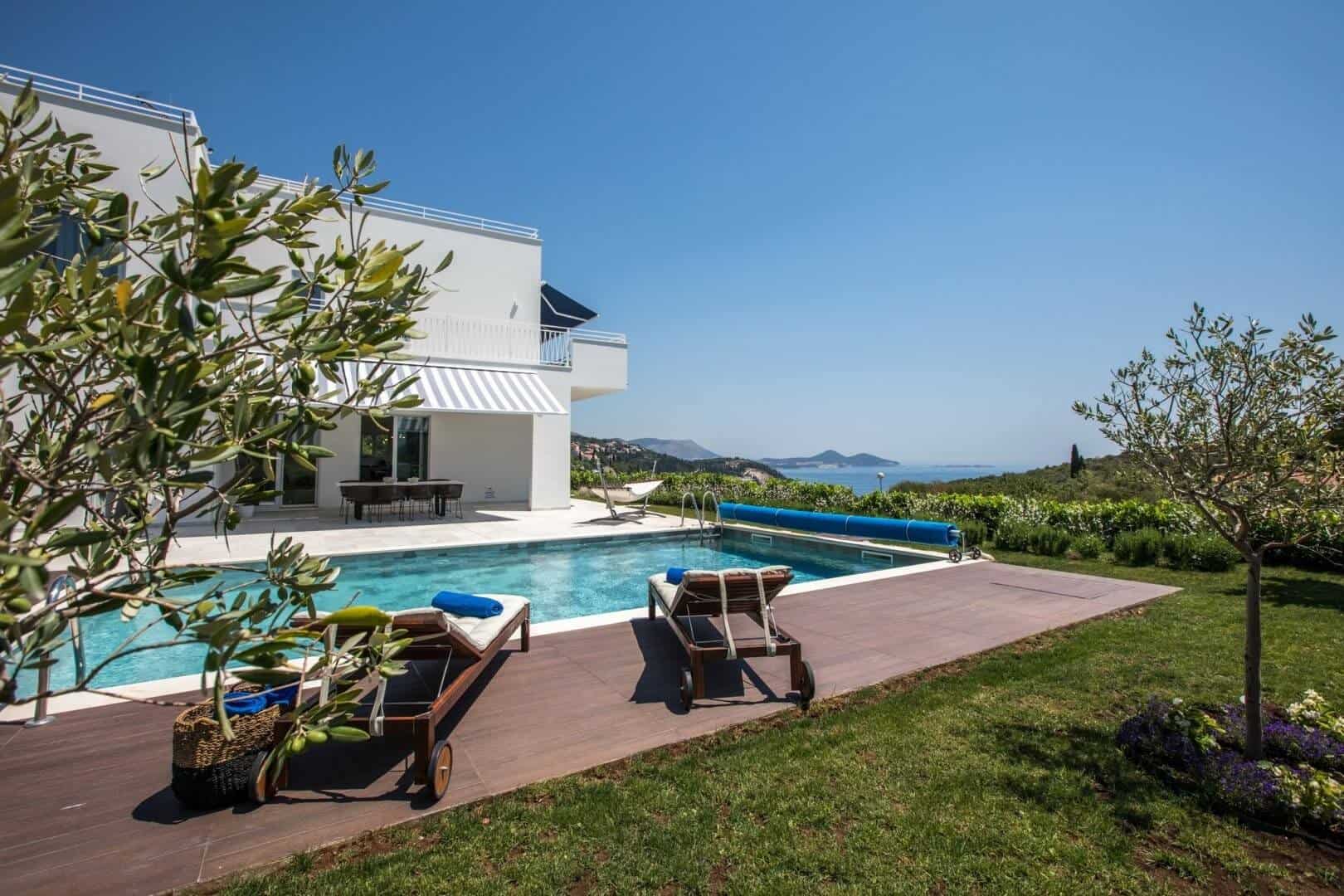 Mesmerizing villa in Orasac