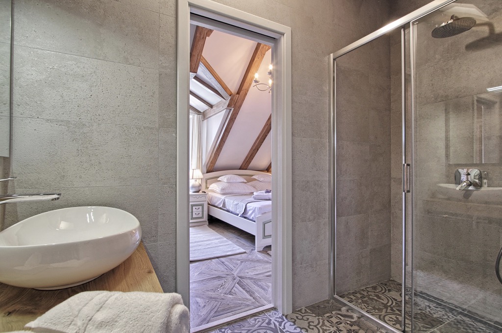 14-VILLA-CAPSTISLAVAResized