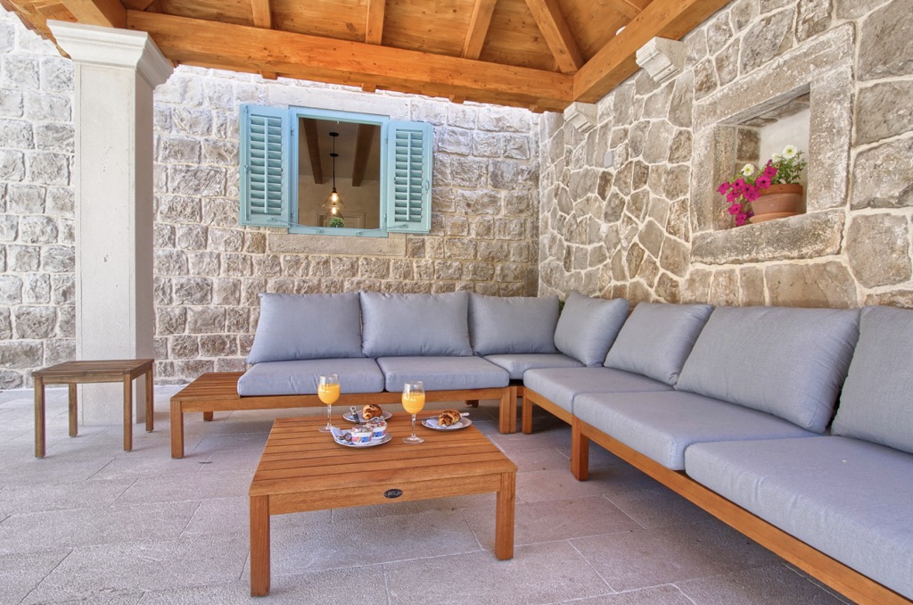 16-VILLA-CAPTISLAVAResized