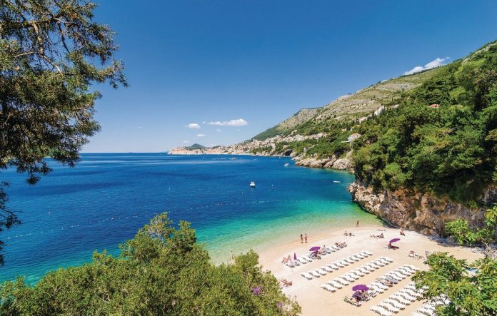 Dubrovnik Mostar & Kravica Waterfalls